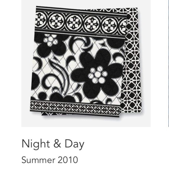 VERA BRADLEY Night & Day Trifold Euro Wallet 2010 Black & White Floral Y2K Small - Picture 14 of 14